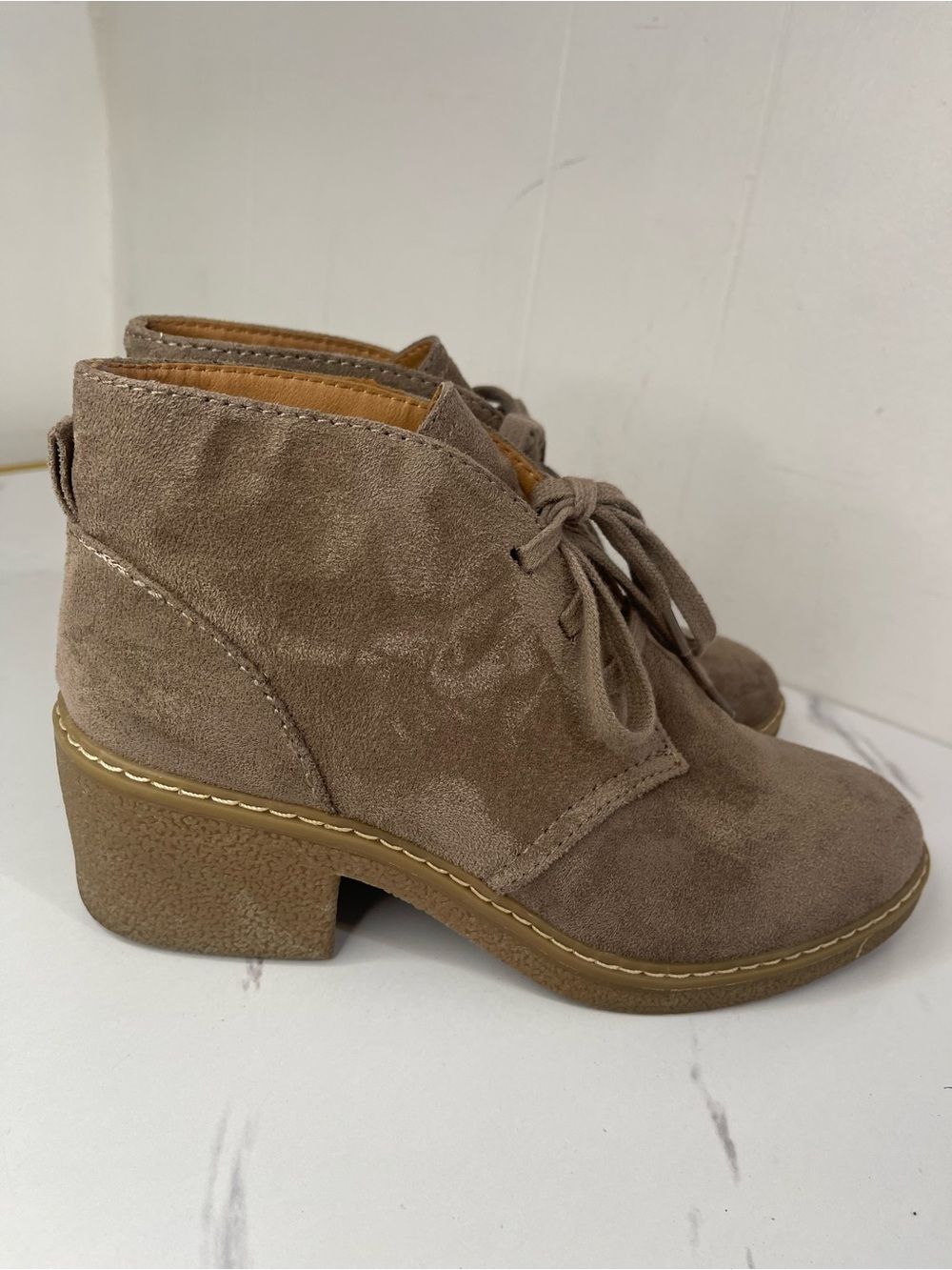 Universal Thread Taupe Suede Lace-Up Ankle Booties Size 7.5
